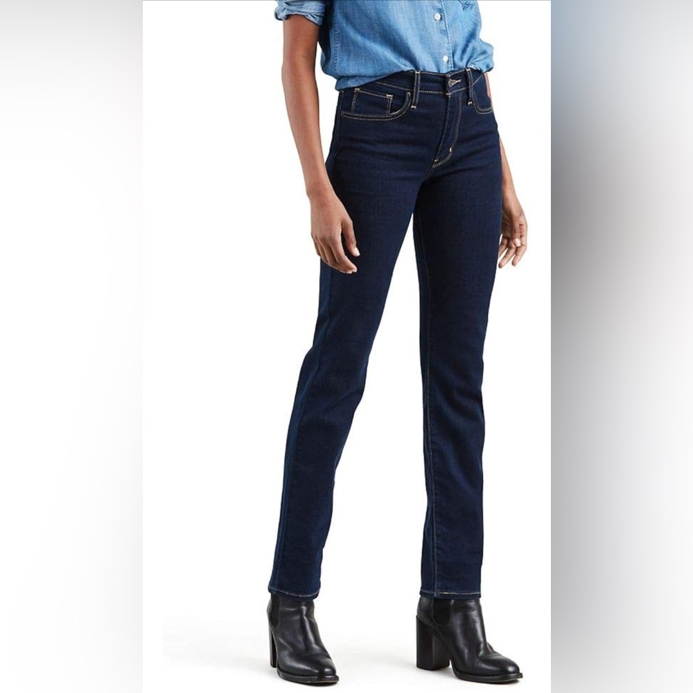 Levi's Women's 724 High Rise Straight Jeans